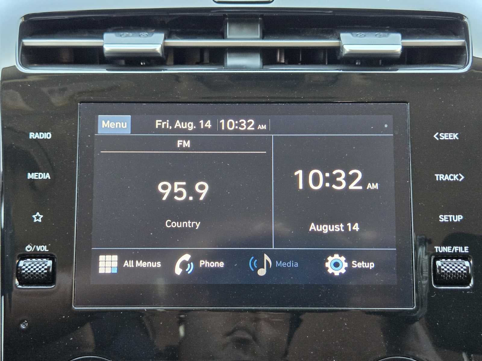 2022 Hyundai TUCSON SE