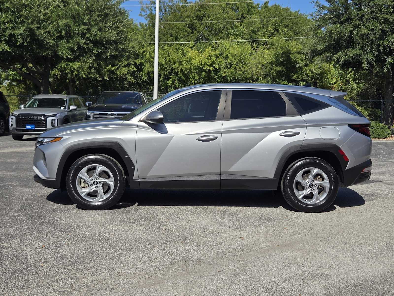 2022 Hyundai TUCSON SE