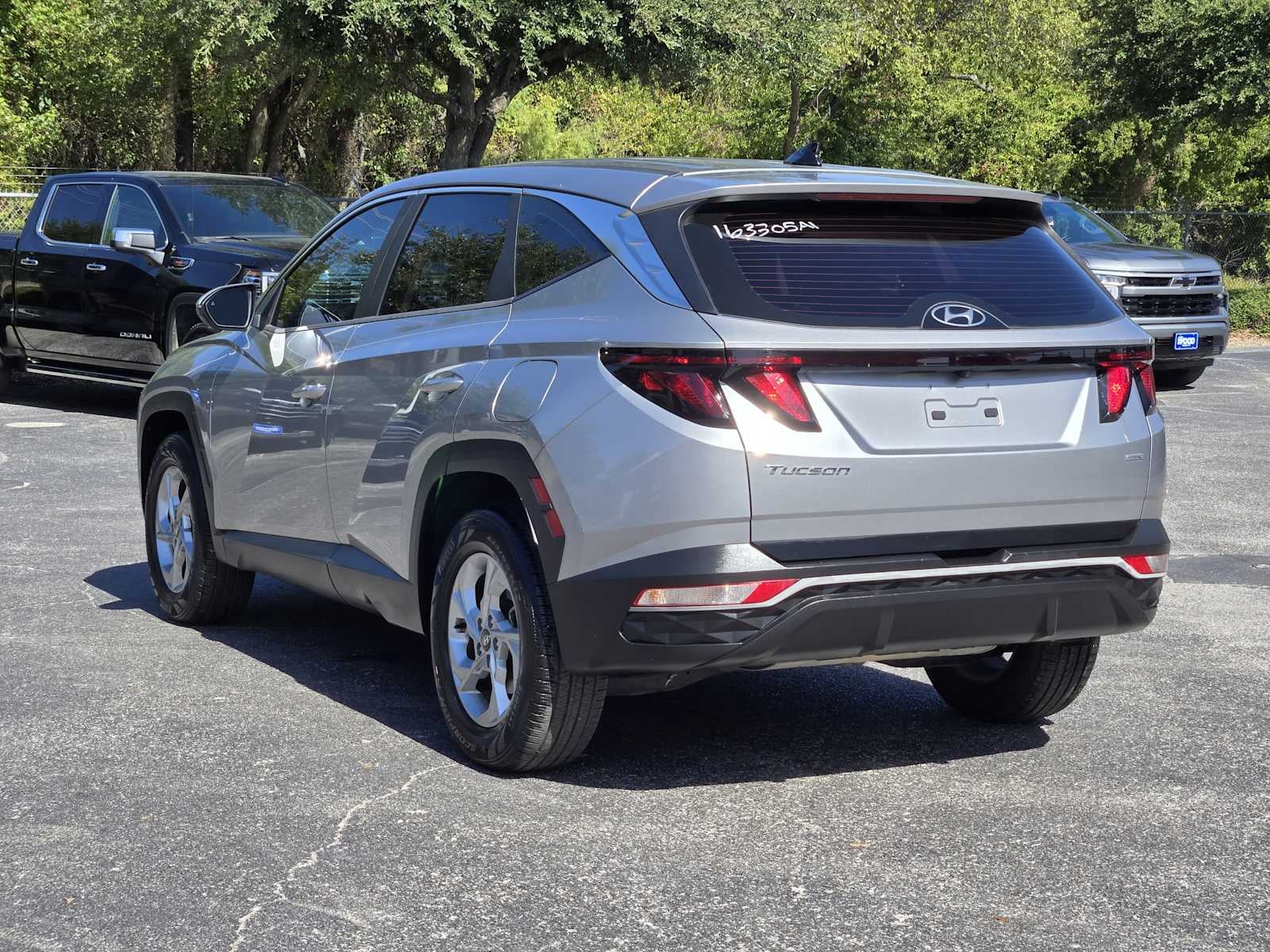 2022 Hyundai TUCSON SE