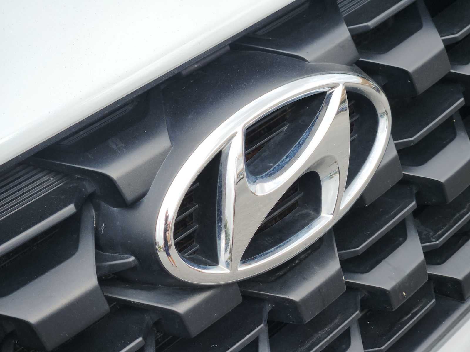 2021 Hyundai SANTA FE SE