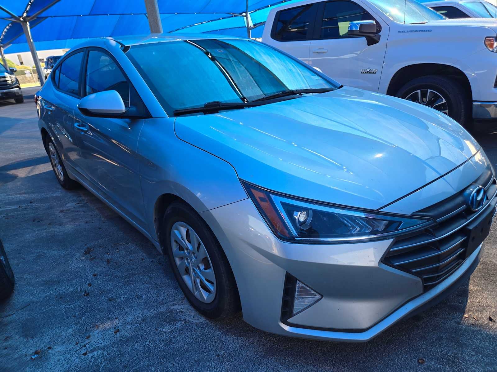 2019 Hyundai ELANTRA SE