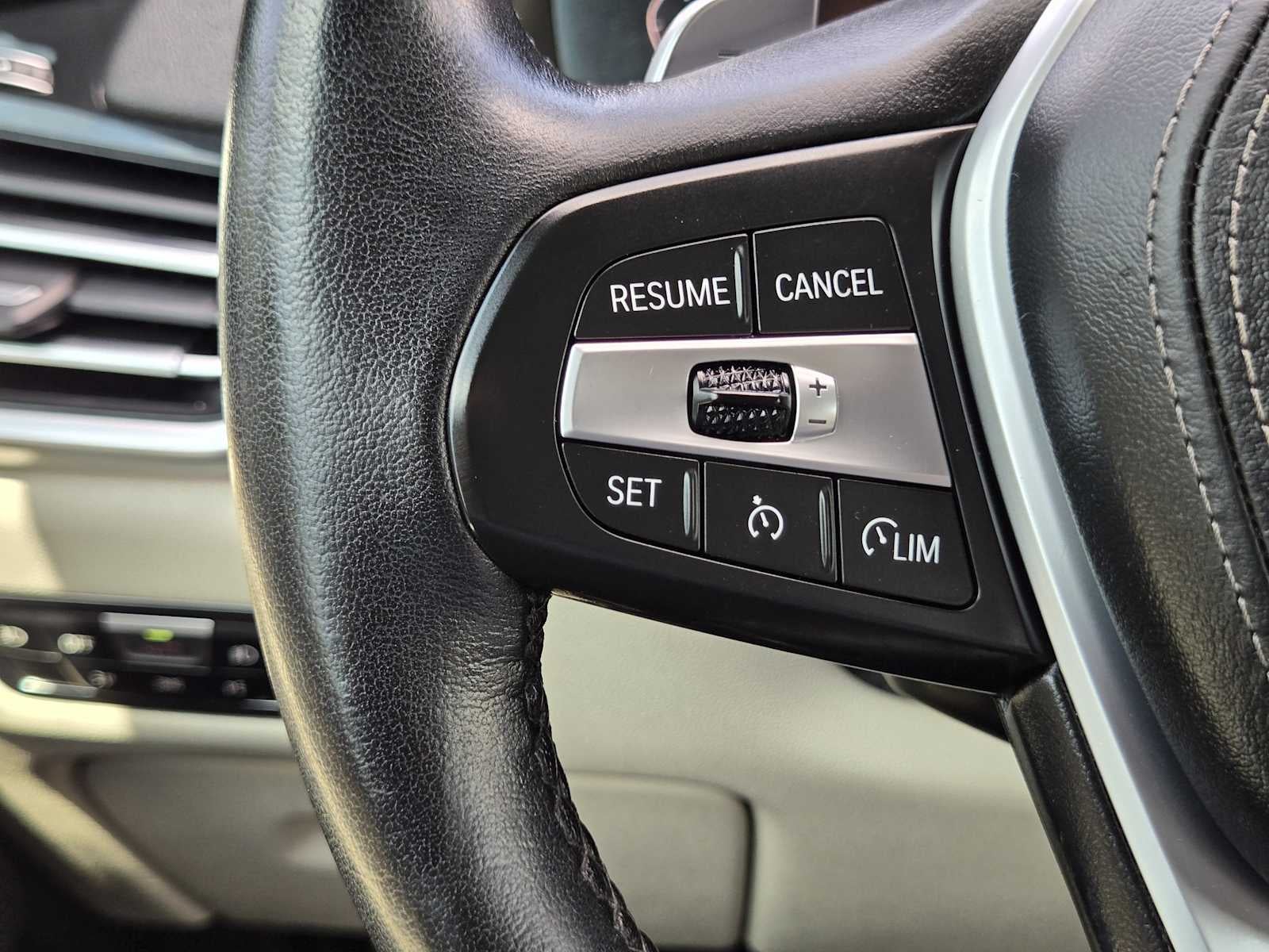 2020 BMW X5 sDrive40i sDrive40i