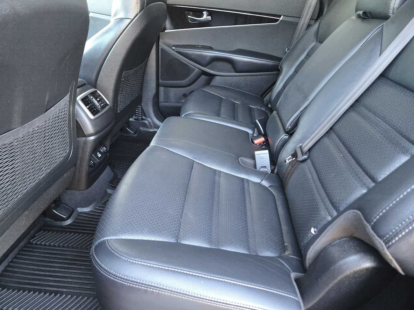 2017 Kia Sorento EX V6