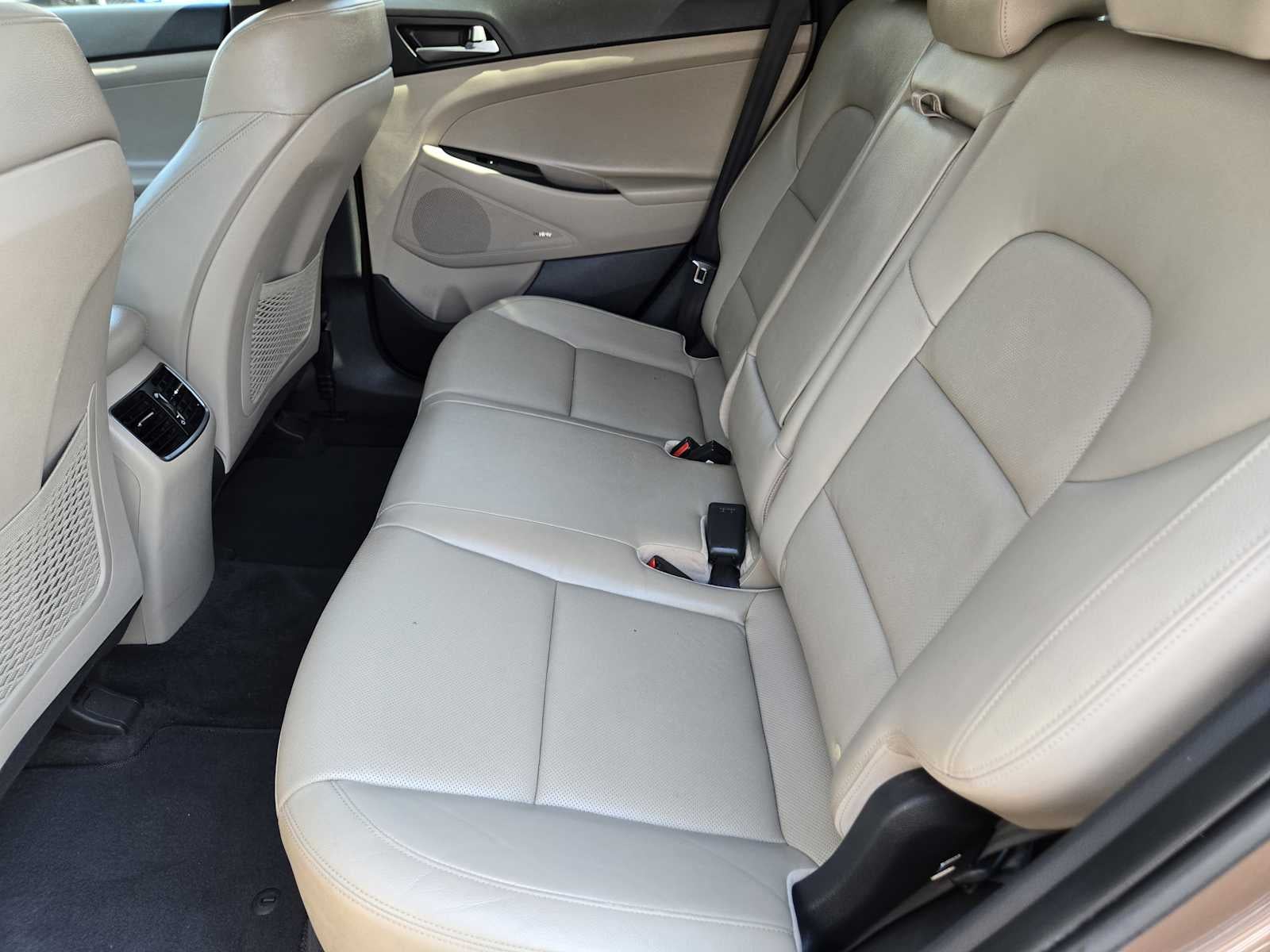 2017 Hyundai TUCSON SE Plus