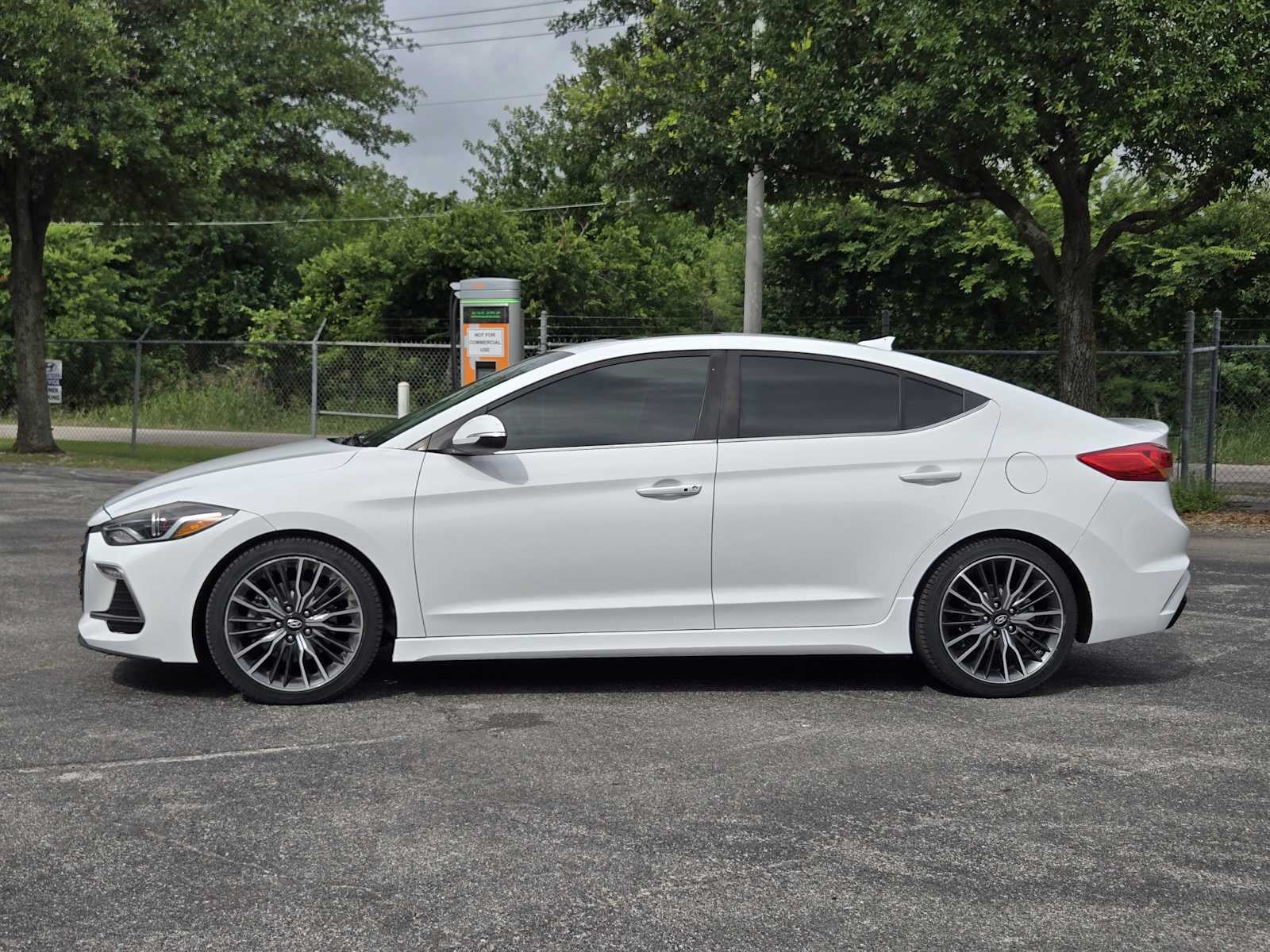 2018 Hyundai ELANTRA Sport