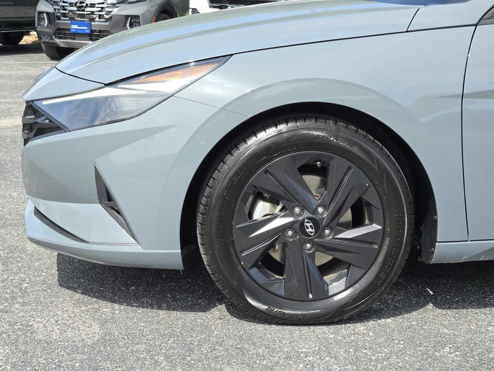 2021 Hyundai ELANTRA SEL
