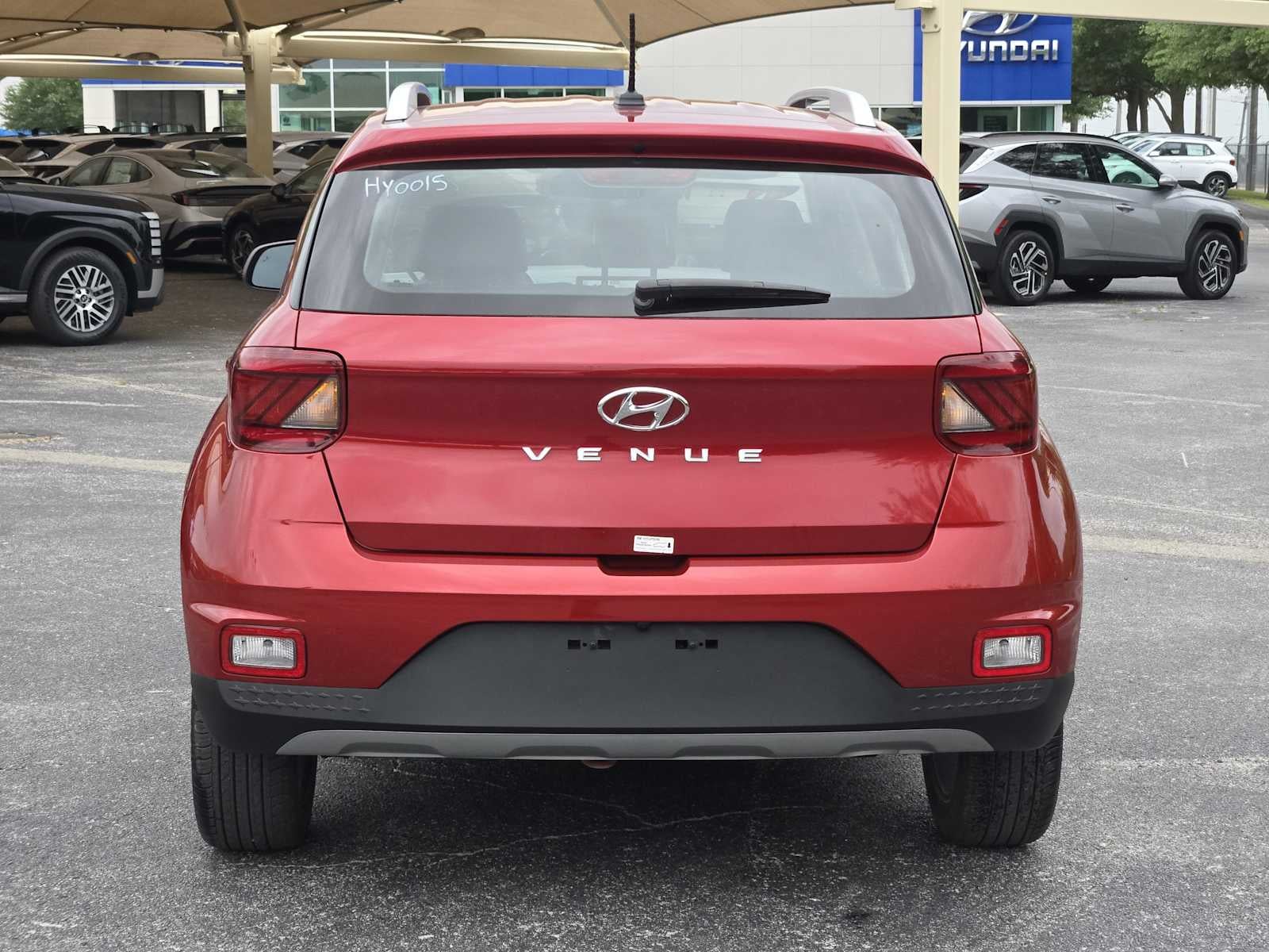 2025 Hyundai VENUE Limited