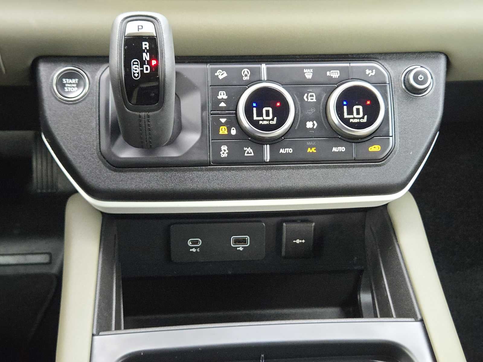 2024 Land Rover Defender S
