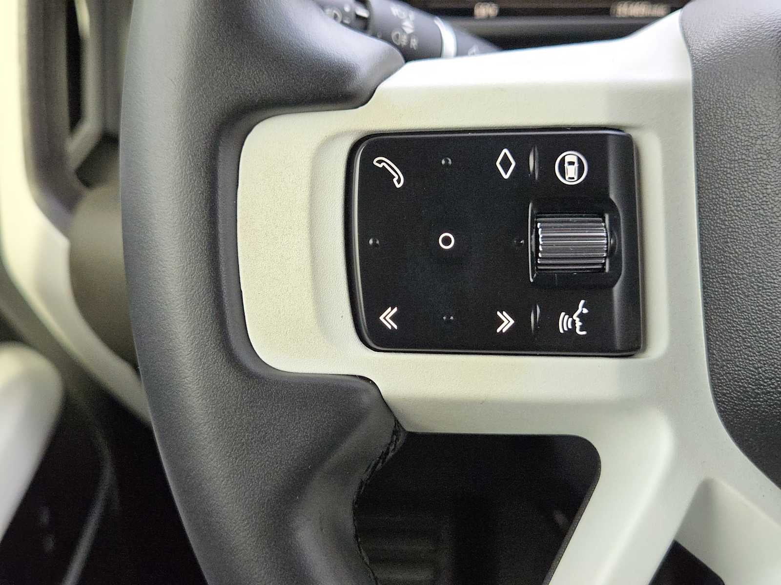 2024 Land Rover Defender S