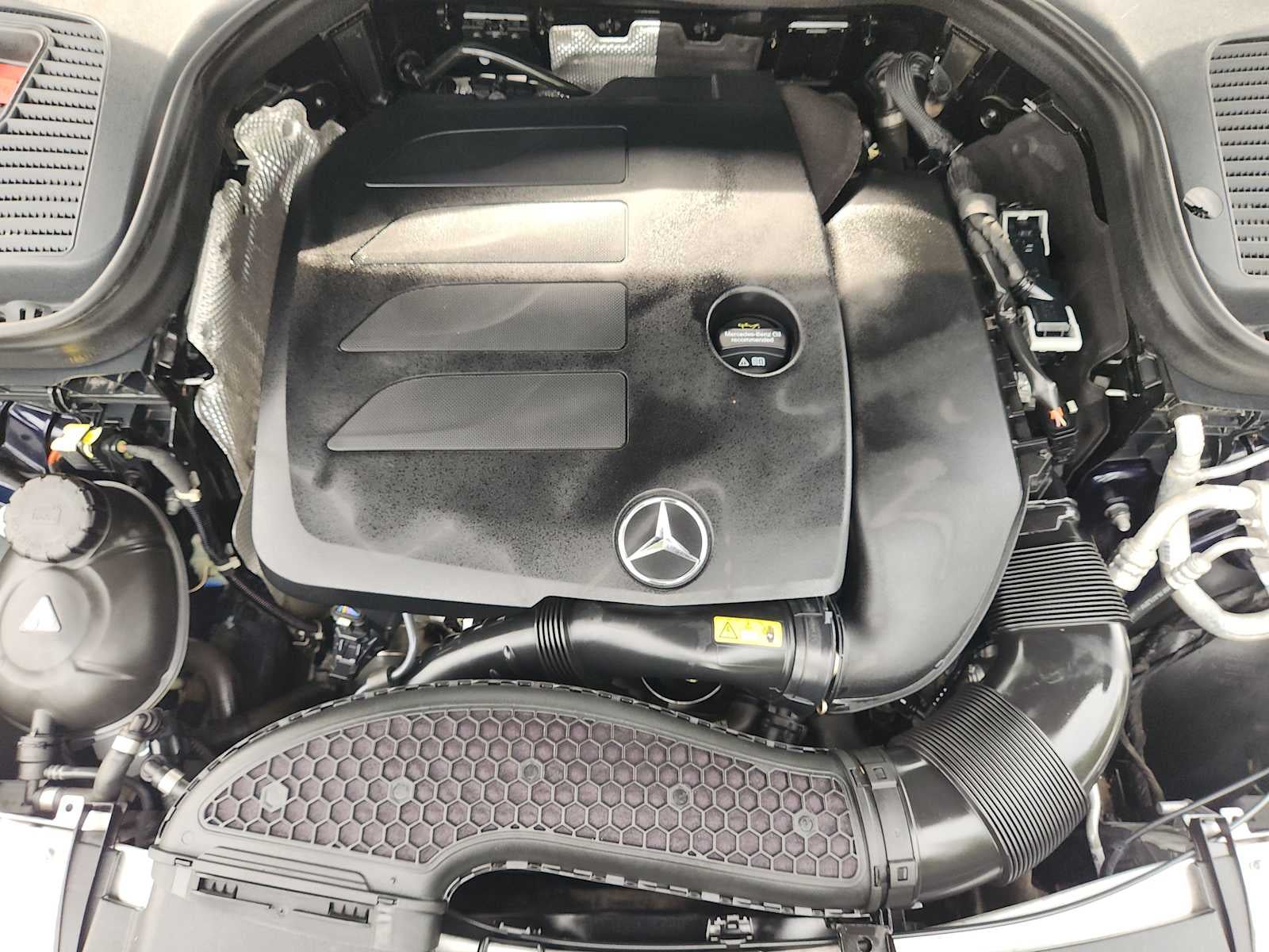 2021 Mercedes-Benz GLC 300 GLC 300