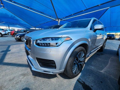 2021 Volvo XC90 Momentum