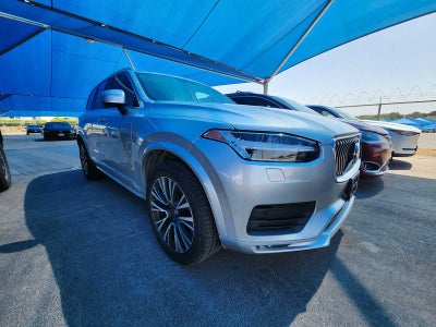 2021 Volvo XC90 Momentum